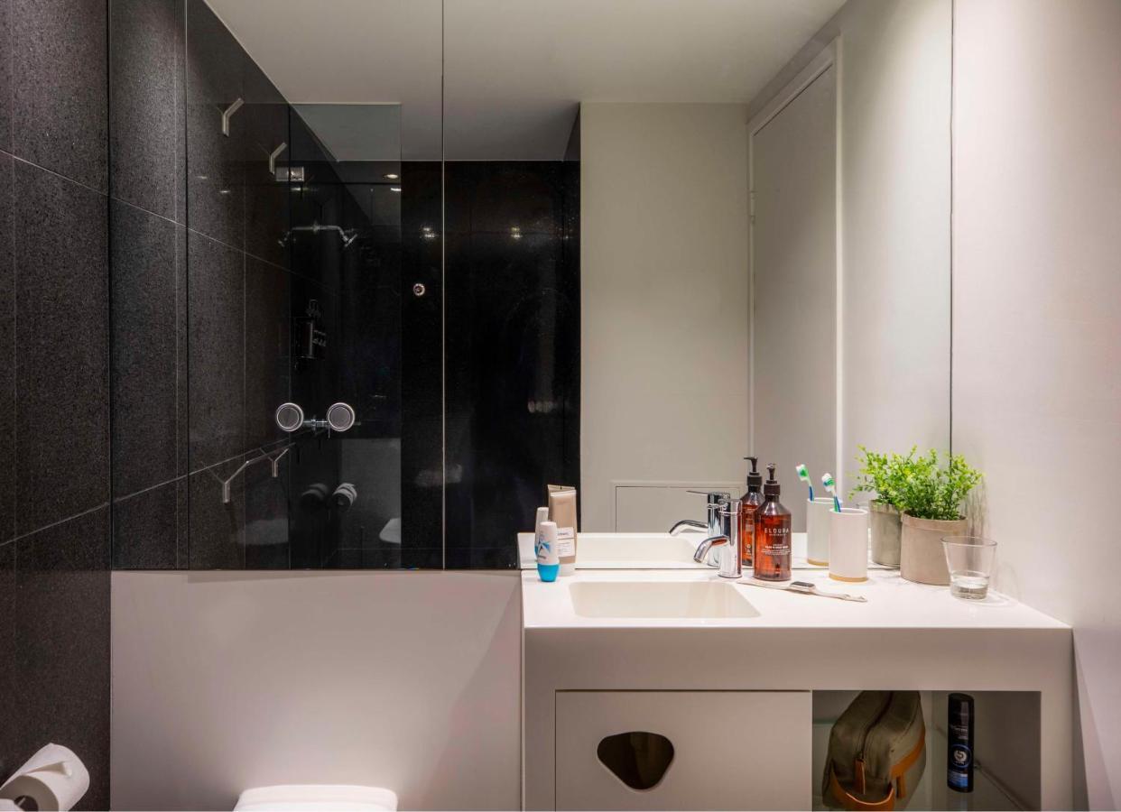 Private Single POD Mixed 6 Share Room Private Bathroom